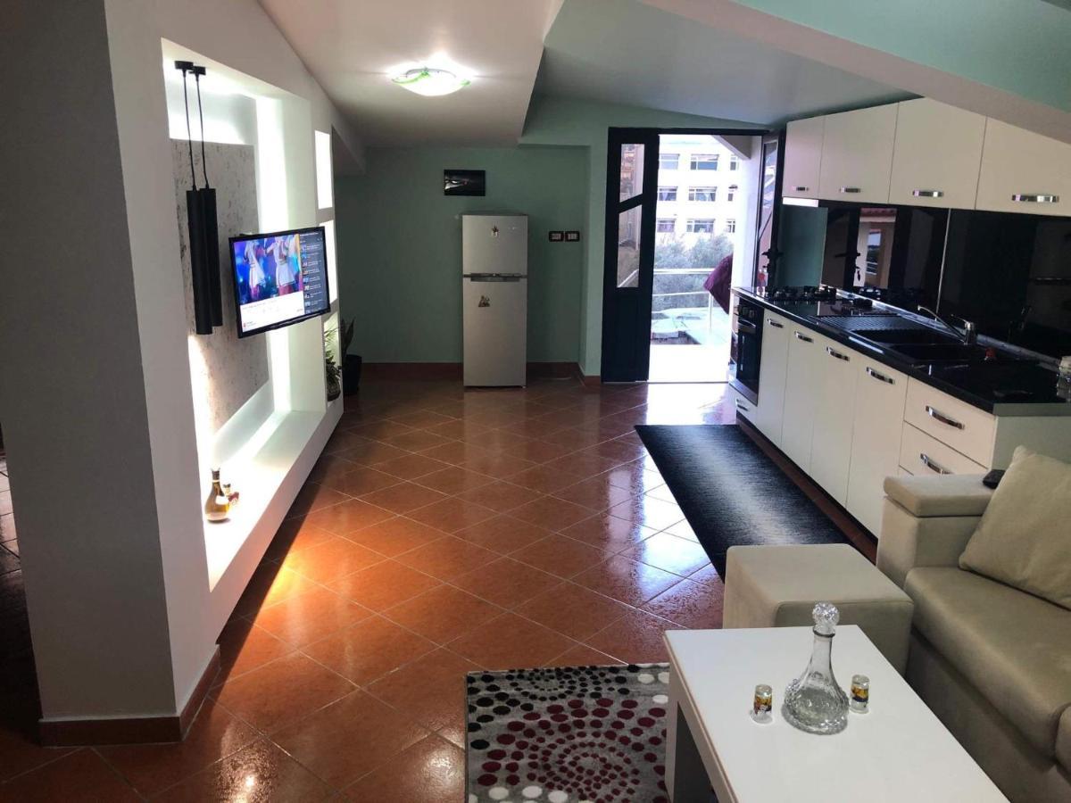Modern Apartment By Ceni, Elbasan Kültér fotó